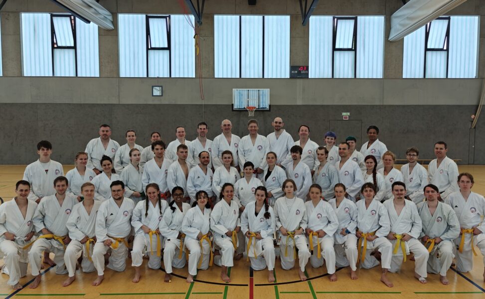 2507BB_Gruppenfoto_Karate